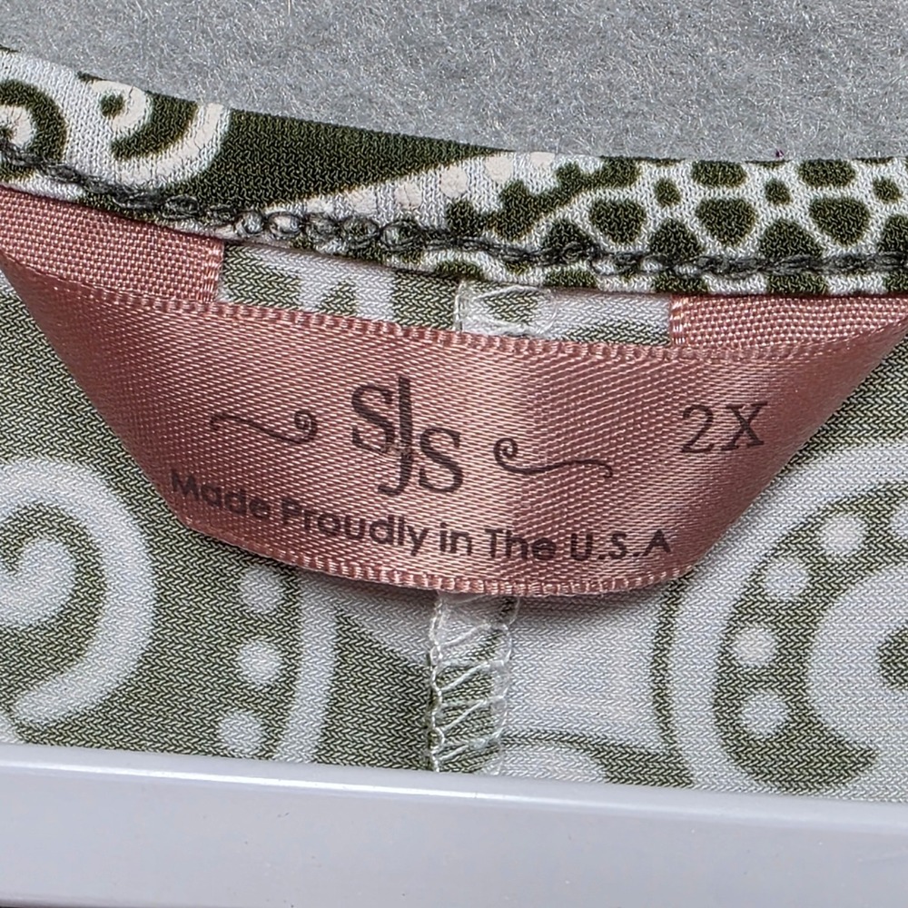 SJS Tank Top Womens 2X Green Paisley Lattice Vneck Sharkbite Hem USA Textured - Picture 6 of 9